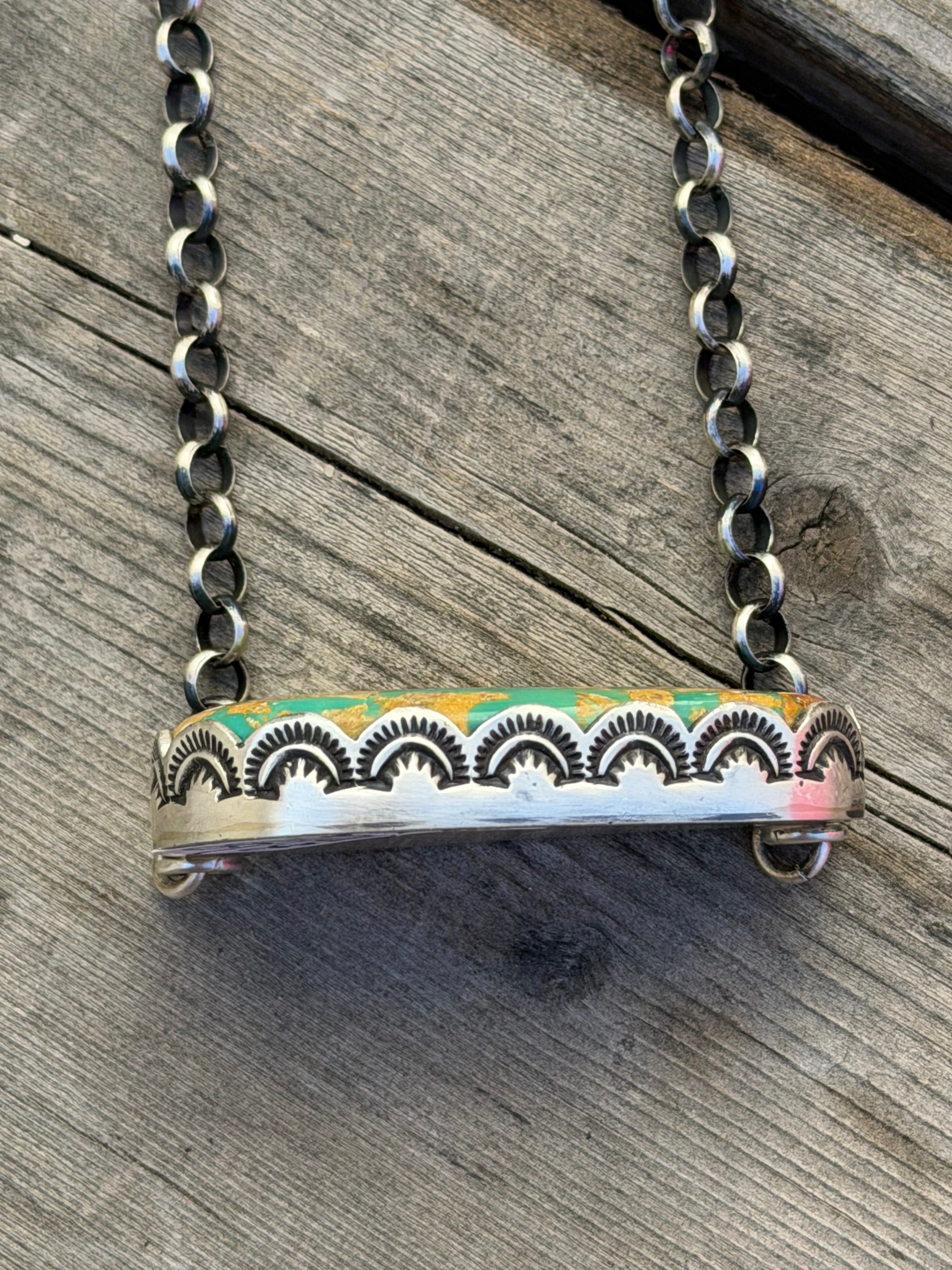 Royston bar necklace