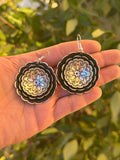 Tahe dangles