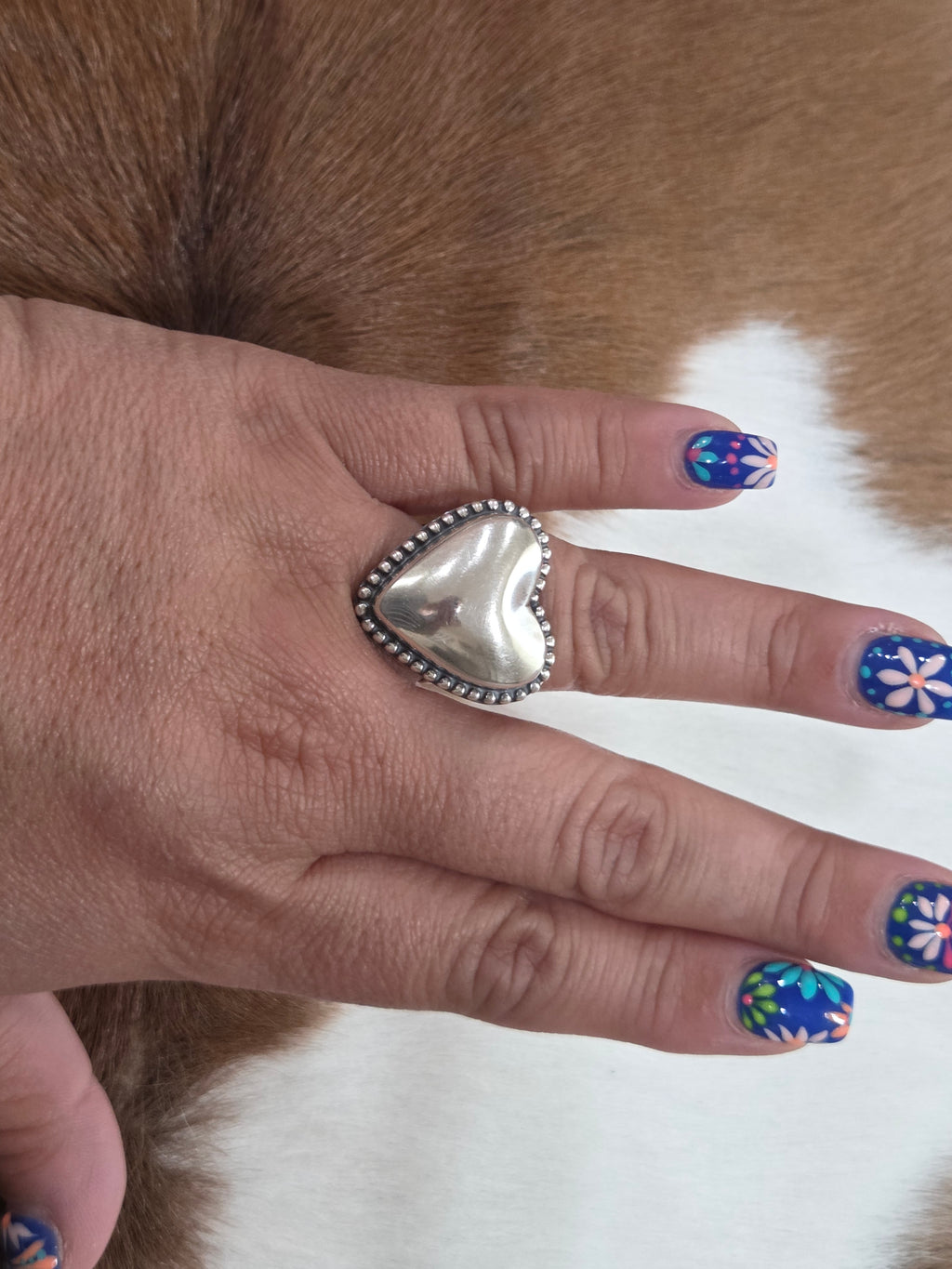 Medium Heart Ring